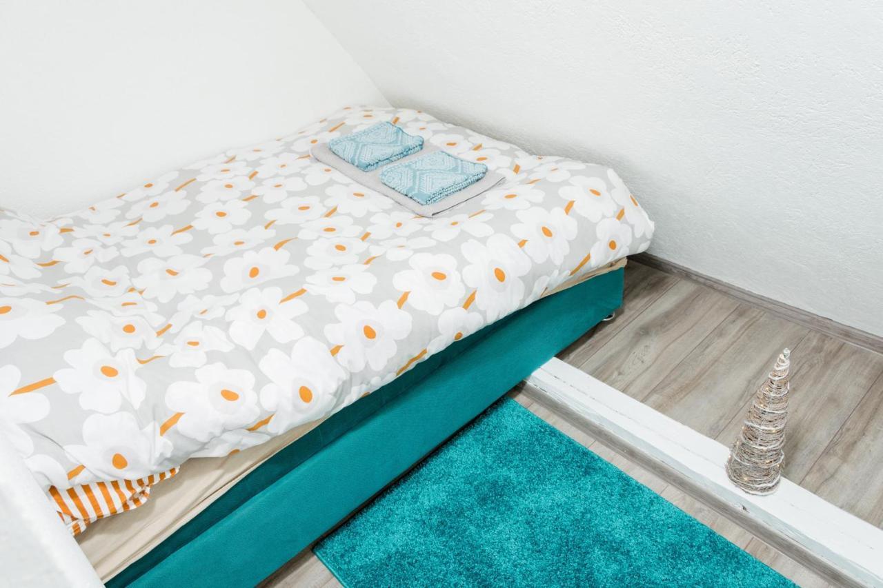 Holiday home Vikend Kuca Escape *